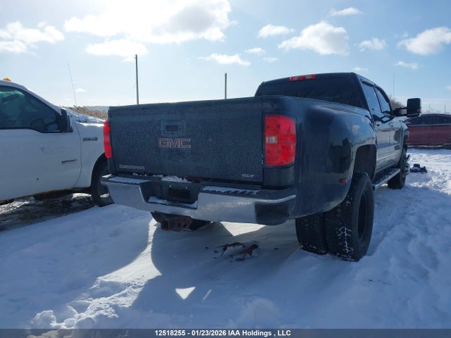 1GT42XC82GF125479 GMC Sierra 3500hd Slt