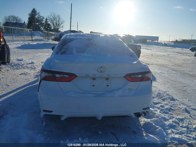 4T1G11AK7NU696224 Toyota CAMRY SE
