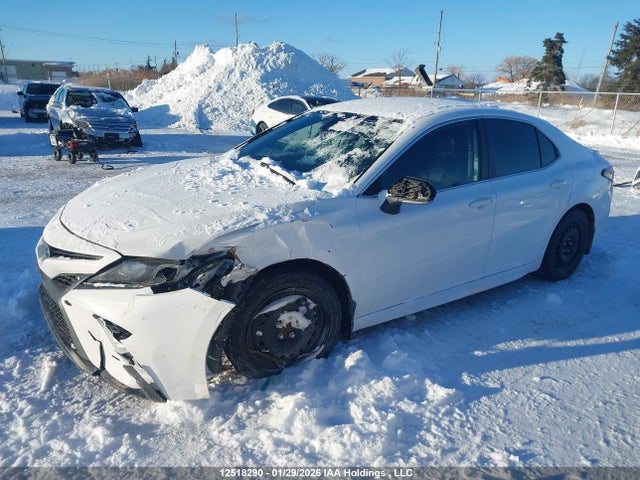 4T1G11AK7NU696224 Toyota CAMRY SE