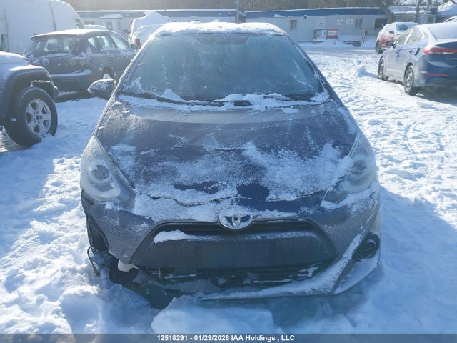 JTDKDTB37F1583949 Toyota Prius