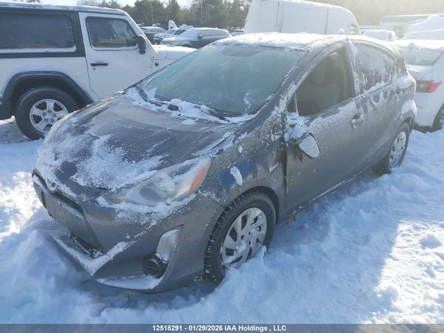 JTDKDTB37F1583949 Toyota Prius