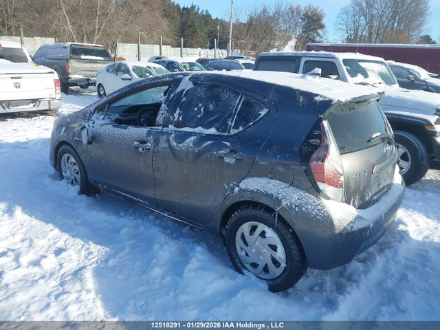 JTDKDTB37F1583949 Toyota Prius