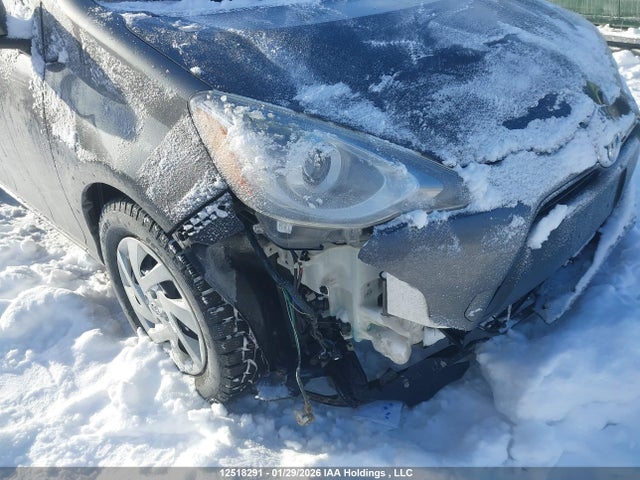 JTDKDTB37F1583949 Toyota Prius