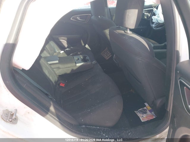 1C3CCCAB9FN735761 Chrysler 200 Limited