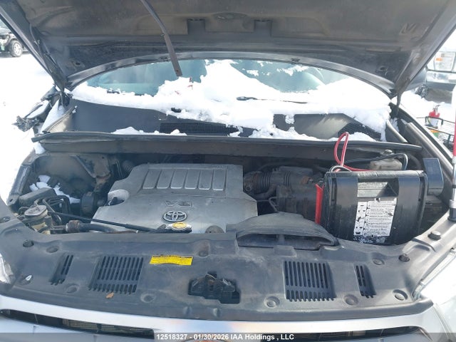 Aukcja sprzedaży 2013 Toyota Highlander V6, vin: 5TDBK3EH8DS276688, numer aukcji: 12518327