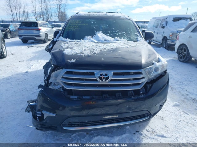 Aukcja sprzedaży 2013 Toyota Highlander V6, vin: 5TDBK3EH8DS276688, numer aukcji: 12518327