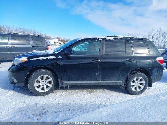 Aukcja sprzedaży 2013 Toyota Highlander V6, vin: 5TDBK3EH8DS276688, numer aukcji: 12518327