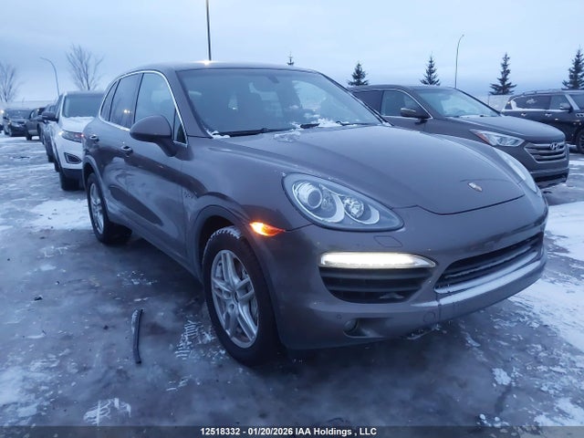 12518332 :رقم المزاد ، WP1AE2A2XCLA91720 vin ، 2012 Porsche Cayenne S Hybrid مزاد بيع