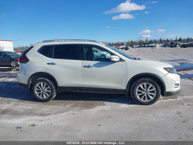 5N1AT2MV1HC802561 Nissan Rogue Sv/sl