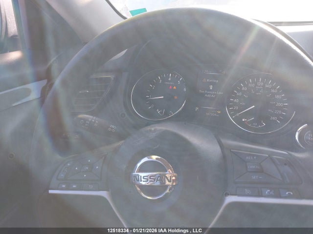 5N1AT2MV1HC802561 Nissan Rogue Sv/sl