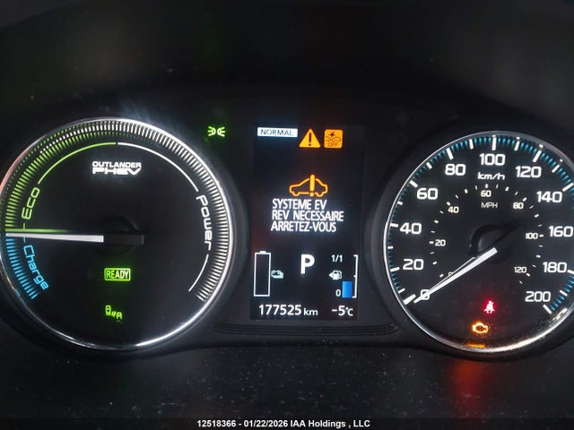 12518366 :رقم المزاد ، JA4J24A50LZ605579 vin ، 2020 Mitsubishi Outlander Sel/gt/fe مزاد بيع
