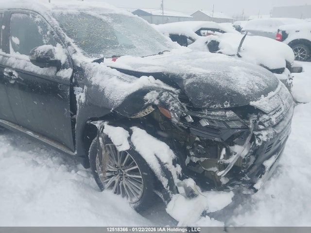 12518366 :رقم المزاد ، JA4J24A50LZ605579 vin ، 2020 Mitsubishi Outlander Sel/gt/fe مزاد بيع