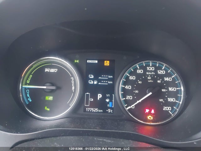 12518366 :رقم المزاد ، JA4J24A50LZ605579 vin ، 2020 Mitsubishi Outlander Sel/gt/fe مزاد بيع
