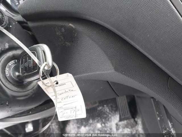 5XYZUDLB8HG399732 Hyundai Santa Fe