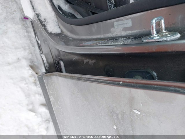 5XYZUDLB8HG399732 Hyundai Santa Fe