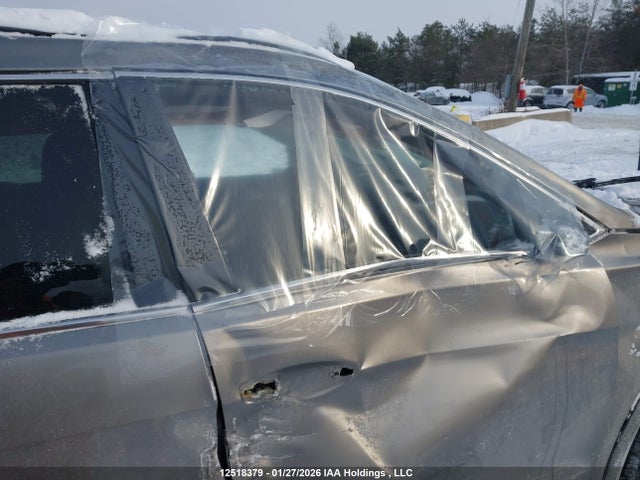 5XYZUDLB8HG399732 Hyundai Santa Fe