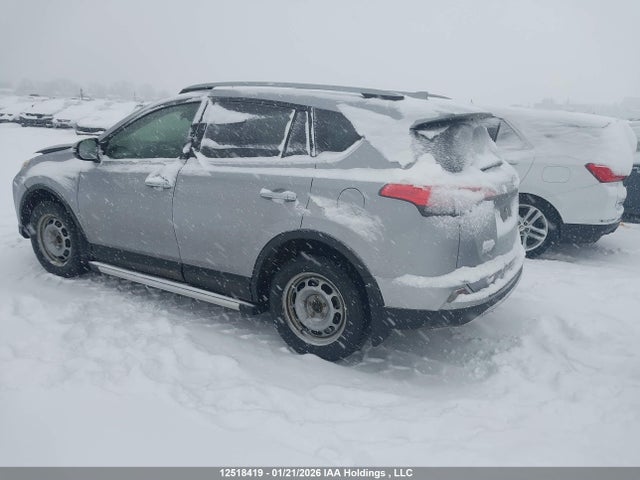 Продаж на аукціоні авто 2018 Toyota Rav4 Hv Limited, vin: JTMDJREV1JD256536, номер лоту: 12518419