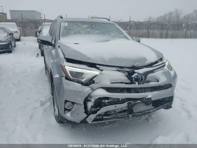 Продаж на аукціоні авто 2018 Toyota Rav4 Hv Limited, vin: JTMDJREV1JD256536, номер лоту: 12518419