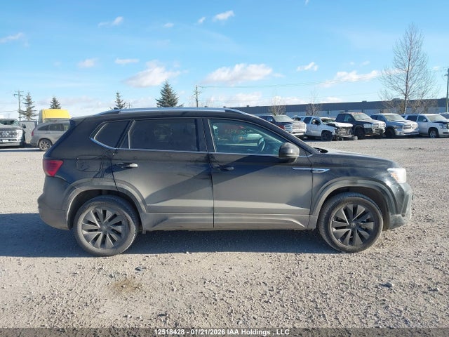 Volkswagen TAOS SE 2024 3VVSX7B22RM005109 Image 14