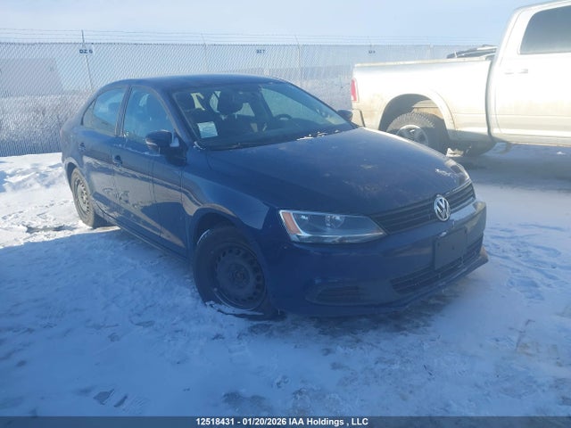 3VW2K7AJ8EM396425 Volkswagen Jetta 2.0l Trendline+