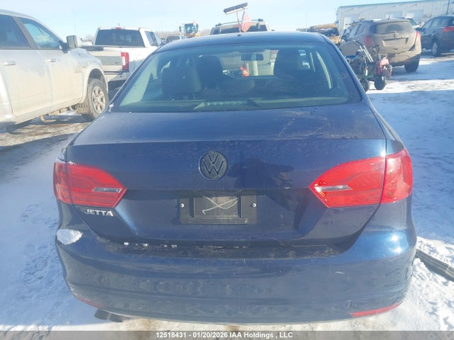 3VW2K7AJ8EM396425 Volkswagen Jetta 2.0l Trendline+