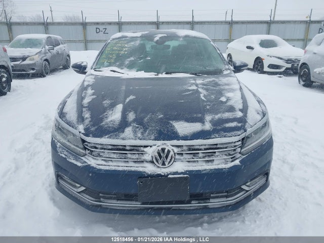 1VWCM7A38JC005849 Volkswagen Passat Sel Premium