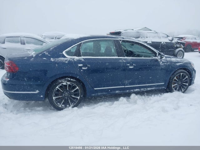 1VWCM7A38JC005849 Volkswagen Passat Sel Premium