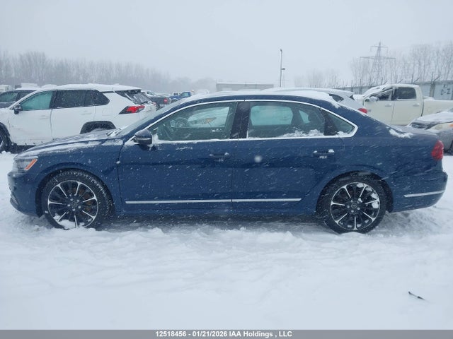 1VWCM7A38JC005849 Volkswagen Passat Sel Premium