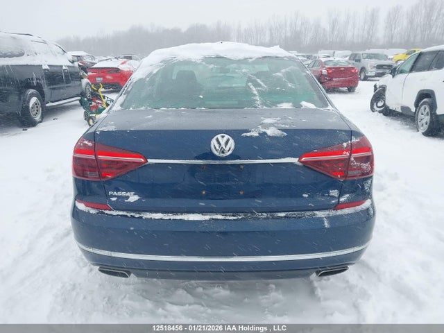 1VWCM7A38JC005849 Volkswagen Passat Sel Premium
