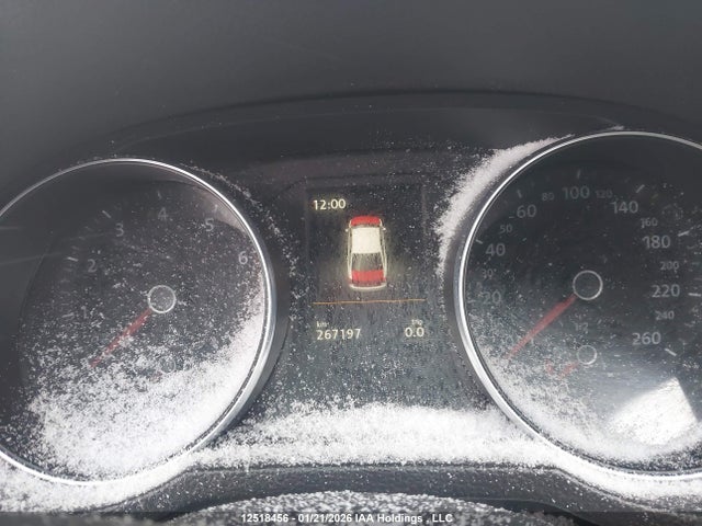 1VWCM7A38JC005849 Volkswagen Passat Sel Premium