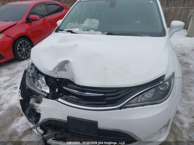 2C4RC1L78JR278195 Chrysler Pacifica