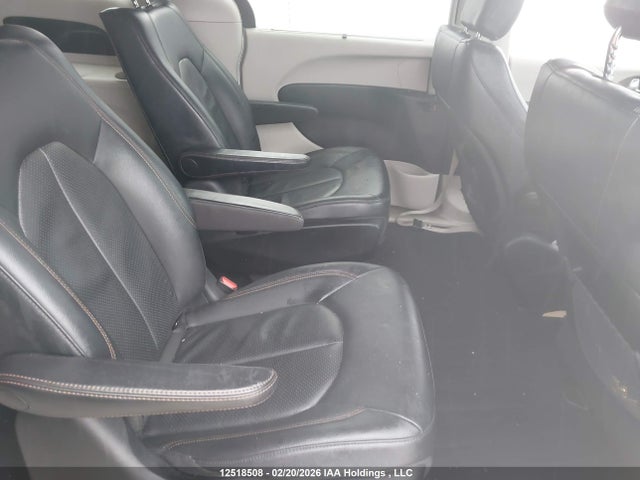 2C4RC1L78JR278195 Chrysler Pacifica