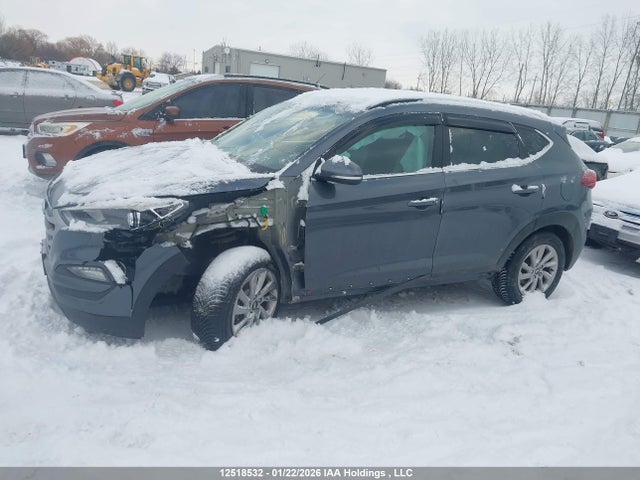 KM8J3CA45HU465503 Hyundai Tucson Limited/sport And Eco/se