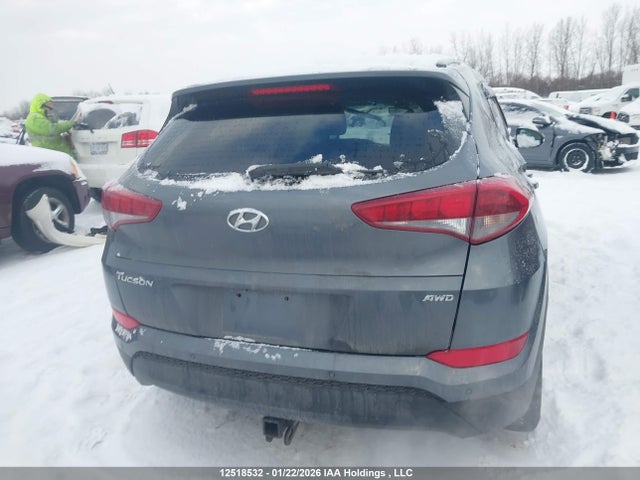 KM8J3CA45HU465503 Hyundai Tucson Limited/sport And Eco/se