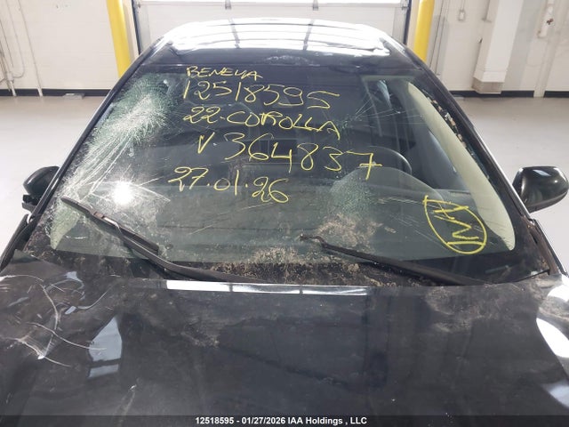 5YFBPMBE7NP364837 Toyota COROLLA LE
