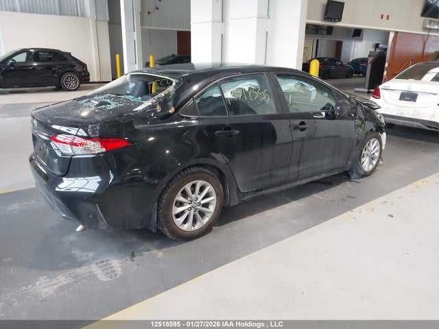 5YFBPMBE7NP364837 Toyota COROLLA LE