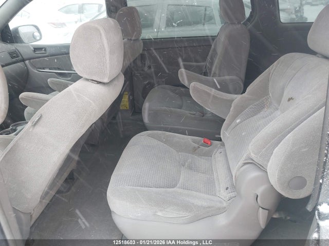 2006 Toyota Sienna Ce 7 Passenger/ce 8 Passenger მანქანა იყიდება აუქციონზე, vin: 5TDZA29C16S394966, აუქციონის ნომერი: 12518603