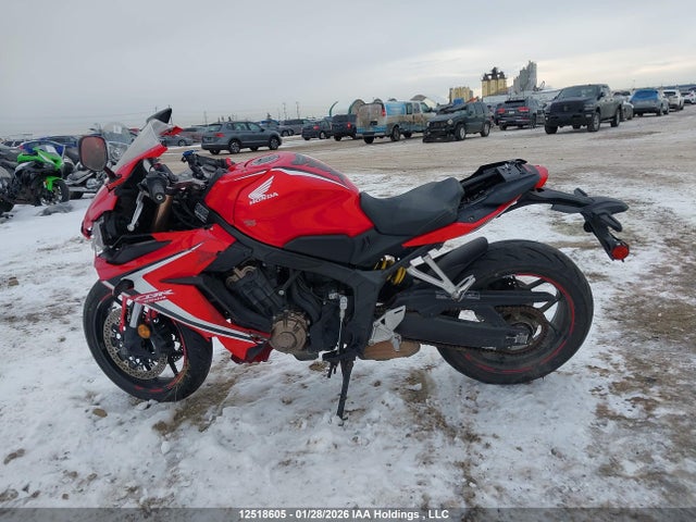 MLHRH0160L5100235 Honda CBR650 RA