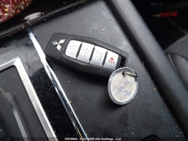 JA4J4UA80PZ605690 Mitsubishi Outlander Le/le Premium/noir/se/sel