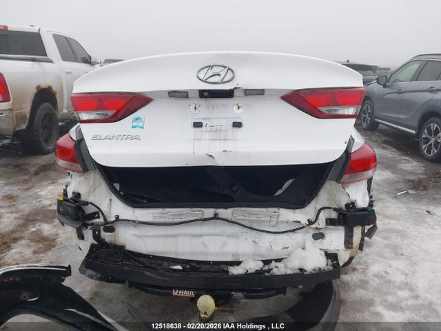 KMHD84LF7HU122467 Hyundai ELANTRA GL