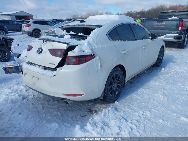 JM1BPBCL1N1502233 Mazda Mazda3 Gs