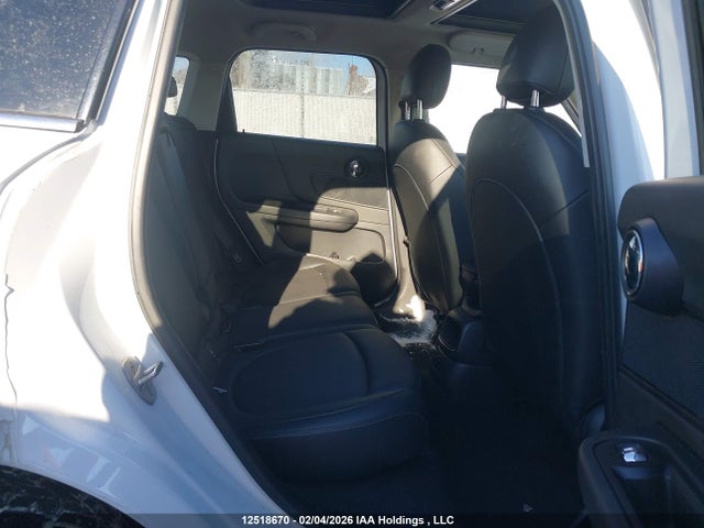 Mini Countryman Cooper 2019 WMZYV5C59K3E05156 Image 8