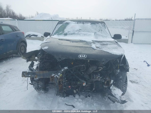 KNDJP3A5XJ7511865 KIA Soul