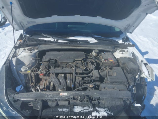 12518699 :رقم المزاد ، KMHLM4AG3MU068243 vin ، 2021 Hyundai Elantra Preferred Ivt With Sun And Tech Package مزاد بيع