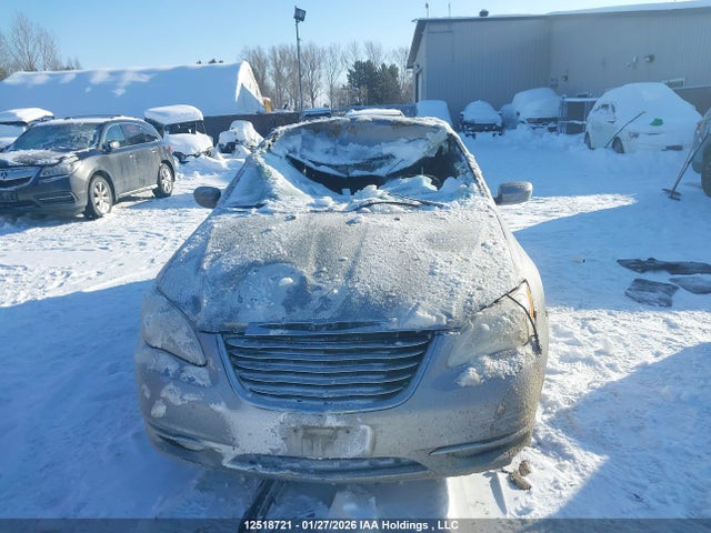 Chrysler 200 LX 2014 1C3CCBAB6EN229541 Image 6