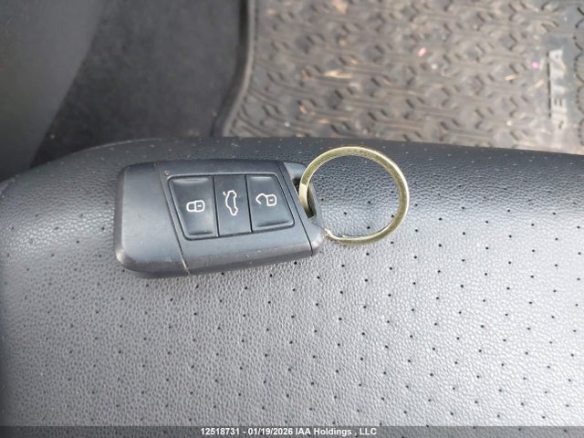 3VWE57BU7KM092320 Volkswagen JETTA SEL