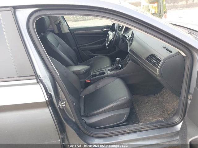 3VWE57BU7KM092320 Volkswagen JETTA SEL