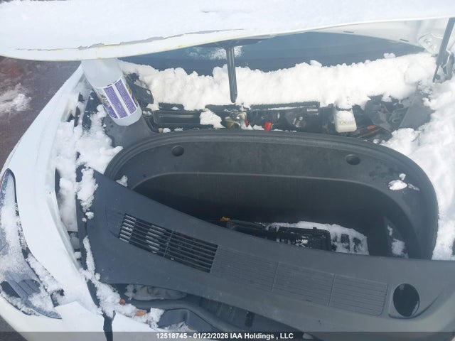 5YJ3E1EAXNF176651 Tesla Model 3 Rwd/standard Range