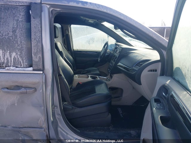 2C4RDGBG5FR703817 Dodge Grand Caravan Se