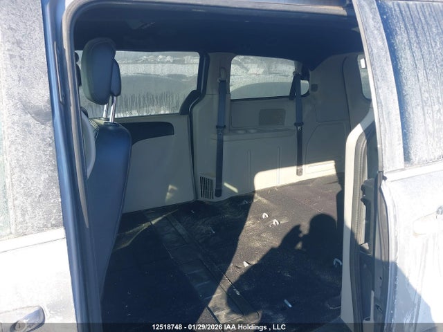 2C4RDGBG5FR703817 Dodge Grand Caravan Se